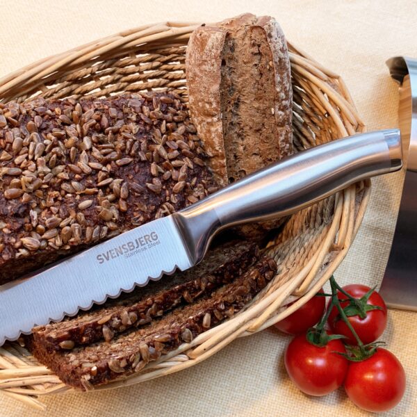 Brot-Brotmesser-kleiner-1.jpeg